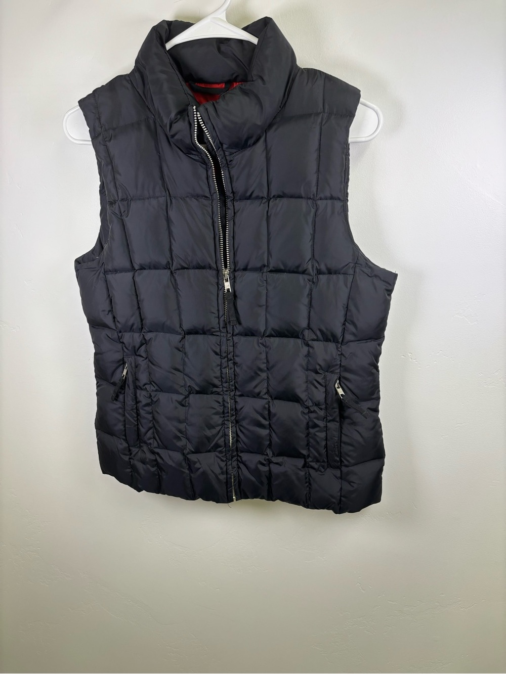 GAP VINTAGE DOWN PUFFER VEST  WOMEN SMALL  BLACK   DOWN LINING  OUTER SHELL POLY
